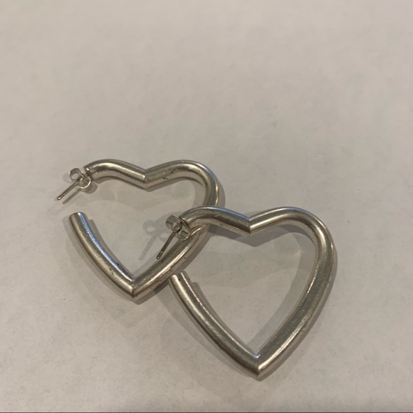 Madewell silver heart shaped hoop - Picture 3 of 3